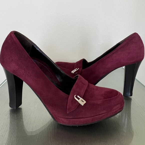 Michael Toshi Burgundy Suede with mini locks new never worn size 37.5 (7.5) - Picture 7 of 10